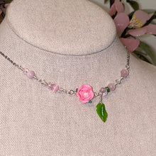 Load image into Gallery viewer, Garden Rose Choker