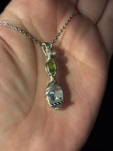 Charger l'image dans la galerie, Aquamarine & Peridot Necklace