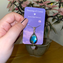 Load image into Gallery viewer, Bright Blue Labradorite Necklace