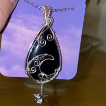 Charger l'image dans la galerie, Obsidian "Moon Goddess" Necklace