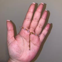 Cargar imagen en el visor de la galería, Pulsera de flores moradas de ensueño