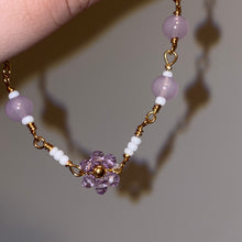 Cargar imagen en el visor de la galería, Pulsera de flores moradas de ensueño