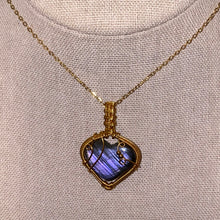 Load image into Gallery viewer, Light Purple Labradorite Heart Necklace (Choose Chain)