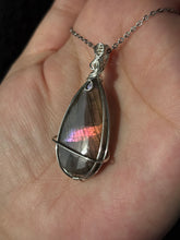 Load image into Gallery viewer, Multicolor Labradorite Necklace
