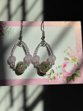 Load image into Gallery viewer, Flower Earrings
