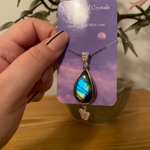 Load image into Gallery viewer, Bright Blue Labradorite Necklace
