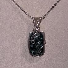 Load image into Gallery viewer, Seraphinite Necklace (Jeremy)
