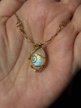 Load image into Gallery viewer, Moonstone Choker
