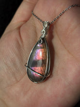Load image into Gallery viewer, Multicolor Labradorite Necklace
