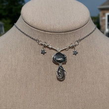 Load image into Gallery viewer, Labradorite Mushroom Choker
