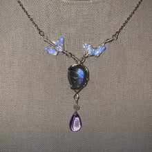 Load image into Gallery viewer, Butterfly Labradorite Choker
